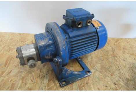 Hydrauliek pompset  0,75 kW, Bosch 0510110002. Used